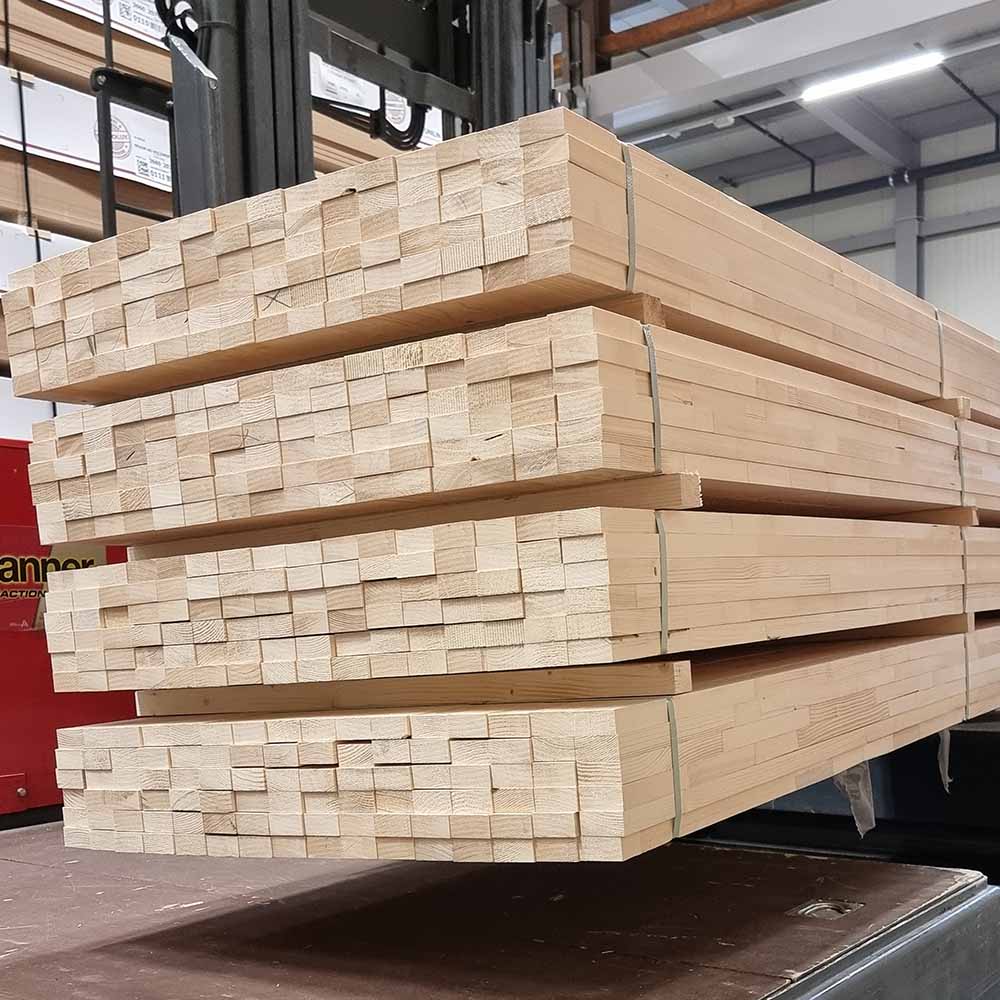 Latten Keilgezinkt Fichte Kleinhub Latten Keilgezinkt Fichte Kleinhub