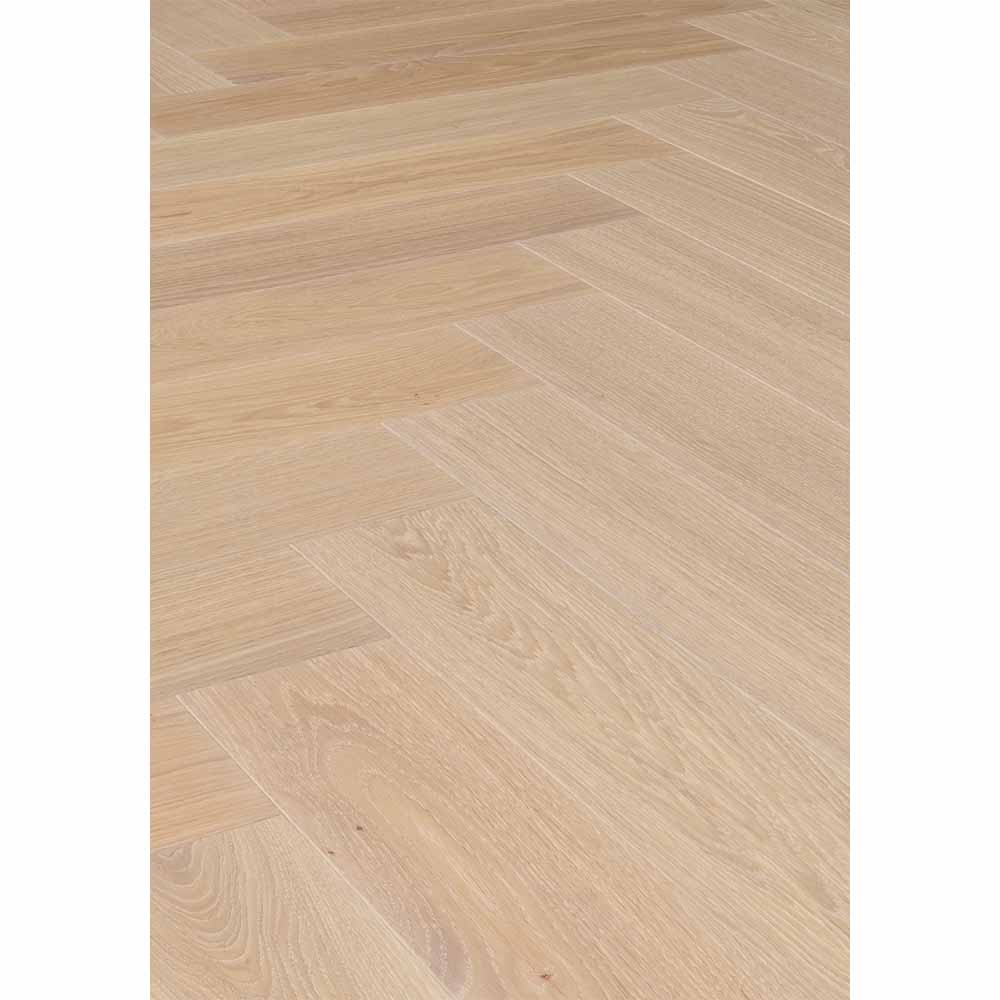 Bravura Parkettfischgrat Eiche Bishorn Classicgebuerstet Weiss